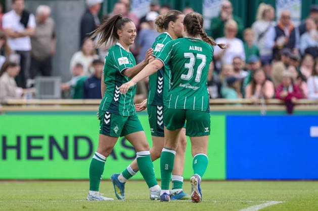 from left goal scorer Maja Sternad SV Werder Bremen, 11 , Larissa Mühlhaus SV Werder Bremen, 7 and Mara Alber SV Werder Bremen, 37 with goal celebration, jubilation, cheering, optimistic, game scene, highlight, joy about the goal for 5 0, THE DFB REGULATIONS PROHIBIT ANY USE OF PHOTOGRAPHS AS IMAGE SEQUENCES AND OR QUASI VIDEO , 10 05 2026, Bremen Germany , Football, Google Pixel Womens Bundesliga, SV Werder Bremen FC Carl Zeiss Jena xobx