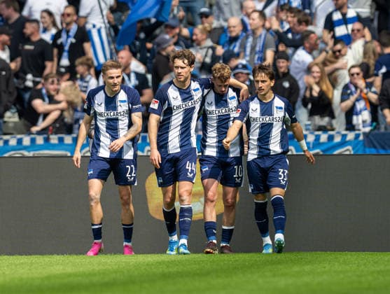 Soccer, Men, Season 2025 2026, 2 Bundesliga 33 Matchday , Hertha BSC SpVgg Greuther Fürth, f l Marten Winkler Hertha BSC , Linus Gechter Hertha BSC , Michael Cuisance Hertha BSC , Michal Karbownik Hertha BSC , Celebration after goal to 2 0, 10 05 2026, Copyright: xMatthiasxKochx