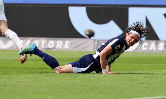 Fabian Reese scolds after duel Sports Soccer Football DFL 2 Bundesliga Men 33 Matchday Season 2025 2026 10 05 2026 Hertha BSC Berlin vs SpVgg Greuther Fürth DFL regulations prohibit any use of photographs as image sequences and or quasi video