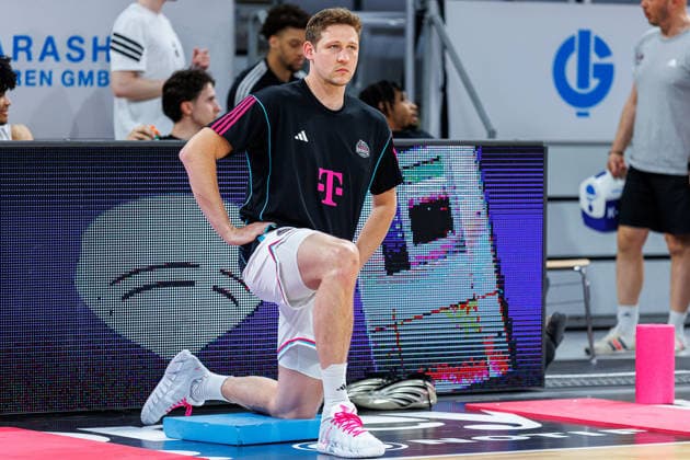 Patrick Heckmann Telekom Baskets Bonn, 33 , single picture, single photo, portrait, portrait, warm up, before the start of the game, BMA365 Bamberg Baskets vs Telekom Baskets Bonn, Basketball, easyCredit BBL, 34 Matchday, 10 05 2026 BMA365 Bamberg Baskets vs Telekom Baskets Bonn, Basketball, easyCredit BBL, 34 Matchday, 10 05 2026 Bamberg Copyright: xEibner-Pressefoto G.xSantemizx EP_EER