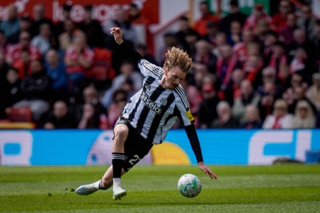 Premier League: Nottingham Forest v Newcastle Untied Nick Woltemade of Newcastle United slips while running with the ball during the Premier League match Nottingham Forest vs Newcastle Untied at City Ground, Nottingham, United Kingdom on 10 May 2026 (Photo by Maynard Manyowa News Images) Nottingham City Ground Nottinghamshire United Kingdom Copyright: xMaynardxManyowa NewsxImagesx