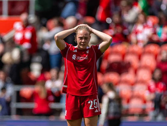 Football - Women™s FA Cup - Semi-Final - Liverpool FC Women v Brighton & Hove Albion FC Women ST HELENS, ENGLAND - Sunday, May 10, 2026: Liverpool s Alice Bergström looks dejected after the Women™s FA Cup Semi-Final match between Liverpool FC Women and Brighton & Hove Albion FC Women at the St Helens Stadium. Brighton won 3-2. (Photo by David Rawcliffe Propaganda) ST HELENS St Helens Stadium MERSEYSIDE ENGLAND  Copyright: xPropagandaxPhotoxAgencyx P2026-05-10-Liverpool_W_Brighton_W-49