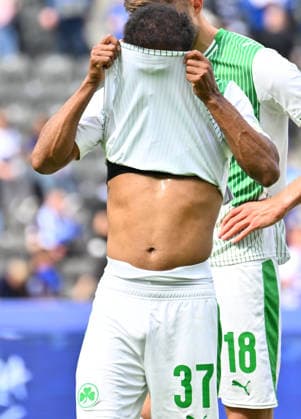 10 05 2026 Soccer Season 2025 2026 2 Soccer Bundesliga 33 Matchday Hertha BSC Berlin SpVgg Greuther Fürth SGF Kleeblatt Sportfoto Zink xwoxzix DFL regulations prohibit any use of photographs as image sequences and or quasi video only for editorial use Julian Green 37, SpVgg Greuther Fürth disappointed Disappointment after the end of the match