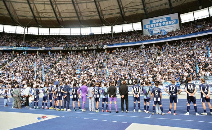 Hertha team doing the lap of honor after the end of the match in front of the fans Sport Football Soccer DFL 2 Bundesliga Men 33 Matchday Season 2025 2026 10 05 2026 Hertha BSC Berlin vs SpVgg Greuther Fürth DFL regulations prohibit any use of photographs as image sequences and or quasi video