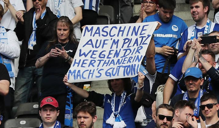 Poster, banner of the Hertha fans for Toni Leistner Sport Football Soccer DFL 2 Bundesliga Men 33 Matchday Season 2025 2026 10 05 2026 Hertha BSC Berlin vs SpVgg Greuther Fürth DFL regulations prohibit any use of photographs as image sequences and or quasi video
