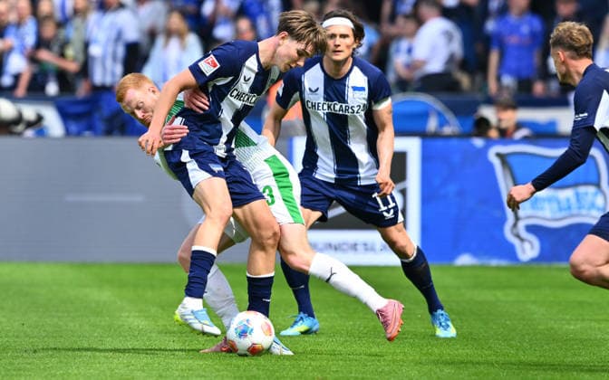 10 05 2026 Soccer Season 2025 2026 2 Soccer Bundesliga 33 Matchday Hertha BSC Berlin SpVgg Greuther Fürth SGF Kleeblatt Sportfoto Zink xwoxzix DFL regulations prohibit any use of photographs as image sequences and or quasi video only for editorial use Kennet Eichhorn 23, Hertha BSC Berlin Paul Will 13, SpVgg Greuther Fürth