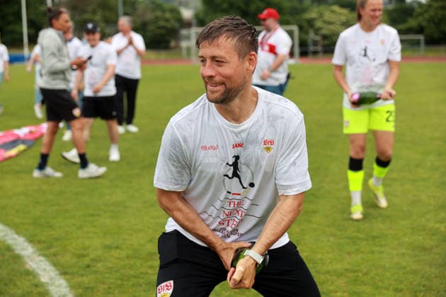 10 05 26 Women VfB Stuttgart VfL Wofsburg II Germany, Stuttgart, 10 05 2026, Football, Women, 2 Bundesliga, Season 2025 2026, VfB Stuttgart VfL Wolfsburg II Nico Schneck Coach VfB Stuttgart Jubel Aufstieg