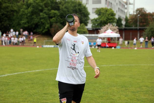 10 05 26 Women VfB Stuttgart VfL Wofsburg II Germany, Stuttgart, 10 05 2026, Football, Women, 2 Bundesliga, Season 2025 2026, VfB Stuttgart VfL Wolfsburg II Nico Schneck Coach VfB Stuttgart Jubel Aufstieg
