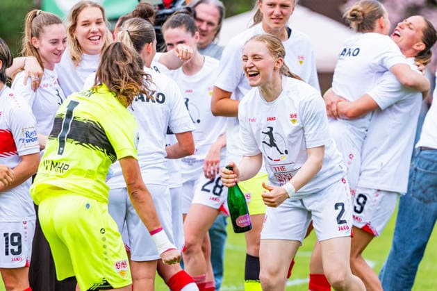 2 Womens Bundesliga VfB Stuttgart vs Vfl Wolfsburg II 10 05 2026 Stuttgart, GERMANY 10 May 2026 Kiara Beck VfB Stuttgart, 1 and Linette Hofmann VfB Stuttgart, 2 celebrate the championship title after the match between VfB Stuttgart and Vfl Wolfsburg II on matchday 25 of the 2 Womens Bundesliga at the PSV Stuttgart sports ground Copyright: xBEAUTIFULxSPORTS Steinx