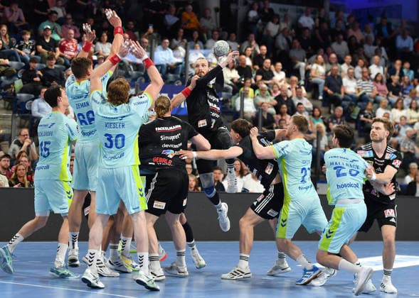 10 05 2026 Handball 1 Bundesliga DAIKIN HBL Season 2025 2026 31 Matchday HC Erlangen Metropolregion Nürnberg HCE VfL Gummersbach OGo xogox Stepan Zeman 66, VfL Gummersbach Tom Kiesler 30, VfL Gummersbach Antonio Metzner 27, HC Erlangen HCE
