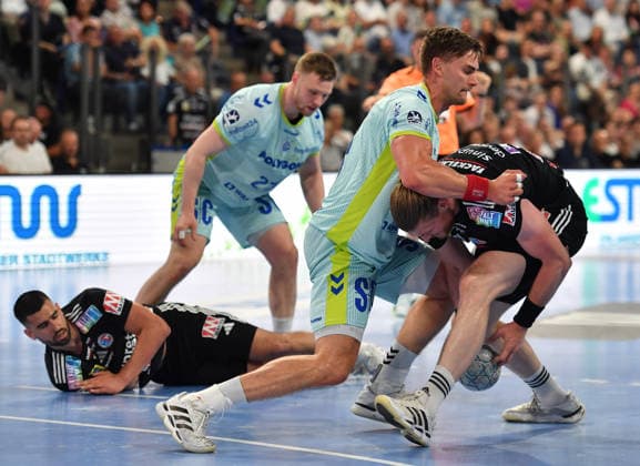 10 05 2026 Handball 1 Bundesliga DAIKIN HBL Season 2025 2026 31 Matchday HC Erlangen Metropolregion Nürnberg HCE VfL Gummersbach OGo xogox Stepan Zeman 66, VfL Gummersbach Maciej Gebala 77, HC Erlangen HCE