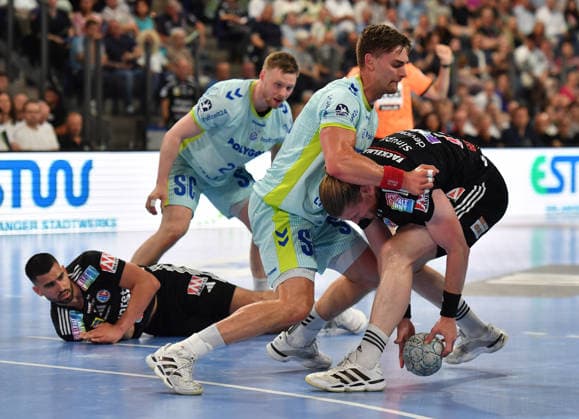 10 05 2026 Handball 1 Bundesliga DAIKIN HBL Season 2025 2026 31 Matchday HC Erlangen Metropolregion Nürnberg HCE VfL Gummersbach OGo xogox Stepan Zeman 66, VfL Gummersbach Maciej Gebala 77, HC Erlangen HCE