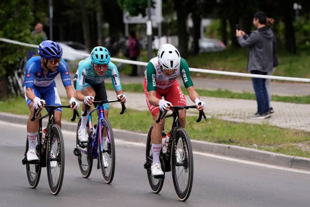 The pack rides , Spain™s Diego Pablo Sevilla Lopez of Team Polti VisitMalta, Italy™s Alessandro Tonelli of Team Polti VisitMalta, Italy™s Manuele Tarozzi of Bardiani CSF 7 Saber during Stage 3 of the Giro d™Italia, from Plovdiv to Sofia, Bulgaria, Sunday, May 10, 2026.  Copyright: xFabioxFerrari LaPressex