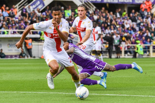 CALCIO - Serie A - ACF Fiorentina vs Genoa CFC Photo by IPA ABACAPRESS.COM84544770 - Alessandro Mercandalli (Genoa) in action during ACF Fiorentina vs Genoa CFC, Italian soccer Serie A match in Florence, Italy, May 10 2026 Florence Italy  Copyright: xIPAxSport ABACAx
