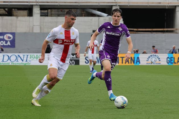 ACF Fiorentina v Genoa CFC - Campionato Serie A Giovanni Fabbian of ACF Fiorentina in action during the Italian Serie A football match between ACF Fiorentina and Genoa CFC, on May 11 ,2026 at the Artemio-Franchi stadium in Florence. Firenze FI Italy  Copyright: xAndreaxMartinix originalFilename:martini-acffiore260510_npUyE.jpg