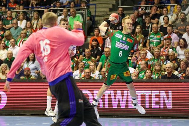 10 05 2026, xgox, Handball Daikin HBL SC Magdeburg Handball Sport Verein Hamburg emspor, v l Matthias Musche Magdeburg, 6 wirft Tor, Torschuetze, erzielt Tor, Treffer, scores the goal Magdeburg