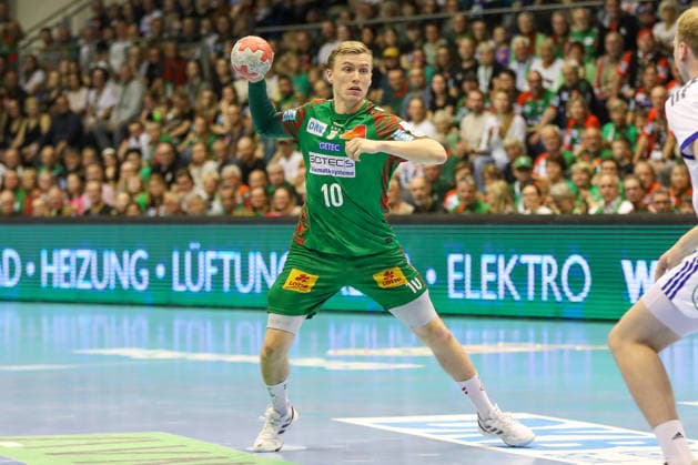 10 05 2026, xgox, Handball Daikin HBL SC Magdeburg Handball Sport Verein Hamburg emspor, v l Gisli Thorgeir Kristjansson Magdeburg, 10 am Ball, plays the ball Magdeburg