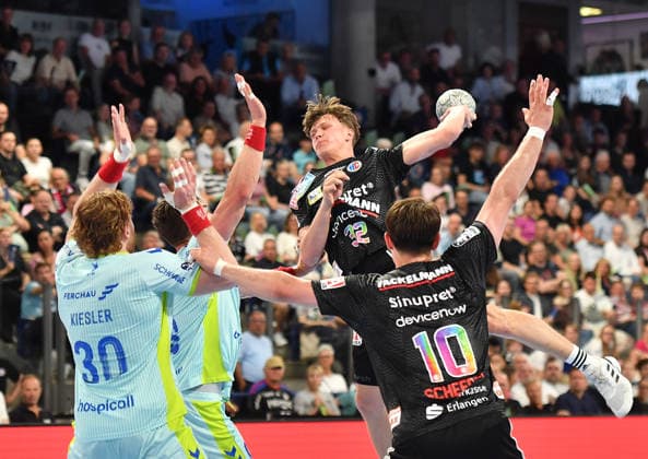 10 05 2026 Handball 1 Bundesliga DAIKIN HBL Season 2025 2026 31 Matchday HC Erlangen Metropolregion Nürnberg HCE VfL Gummersbach OGo xogox Maxsim Lochman 32, HC Erlangen HCE