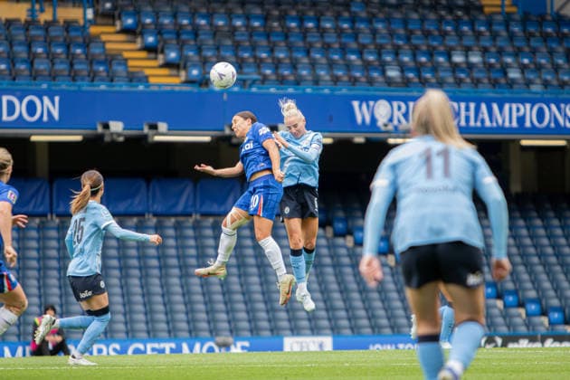 Sam Kerr (20 Chelsea) and Alex Greenwood (5 Manchester City) in action during the Adobe Women?s FA Cup Semi-Final match between Chelsea and Manchester City (Photo by Emily Bittarello SPP). Copyright: xEmilyxBittarellox xSPPx Sportspressphoto_SPR143879
