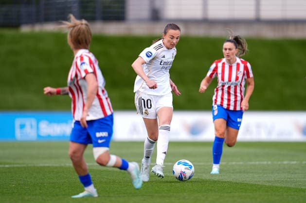 May 10, 2026, Valdebebas, Madrid, Spain: Caroline Weir of Real Madrid in action during the Spanish Women League, Liga F, football match played between Real Madrid and Atletico De Madrid at Alfredo Di Stefano stadium on May 10, 2026, in Valdebebas, Madrid, Spain. Real Madrid V Atletico De Madrid - Liga F - ZUMAa181 20260510_zaa_a181_039 Copyright: xDennisxAgyemanx