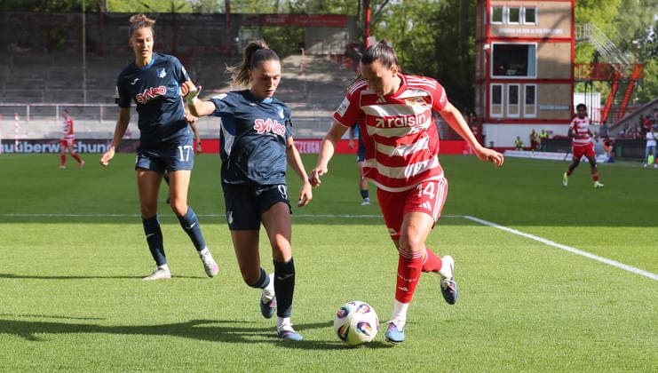 Jill Janssens, Hannah Eurlings duel Match scene Action Sport Football Soccer 1 Bundesliga Women Women 25 Matchday Season 2025 2026 10 05 2026 1 FC Union Berlin vs TSG Hoffenheim DFL regulations prohibit any use of photographs as image sequences and or quasi video