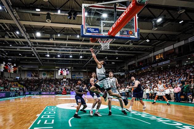 Jordan Roland Gladiators Trier in a duel with Jure Planinic MBC Syntainics , Vet Concept Gladiators Trier vs MBC Syntainics, Basketball, easyCredit BBL, Matchday 34, Season 2025 2026, 10 05 2026 Vet Concept Gladiators Trier vs MBC Syntainics, Basketball, easyCredit BBL, Matchday 34, Season 2025 2026, 10 05 2026 Copyright: xEibner-Pressefoto AlexanderxNeisx EP_ANS