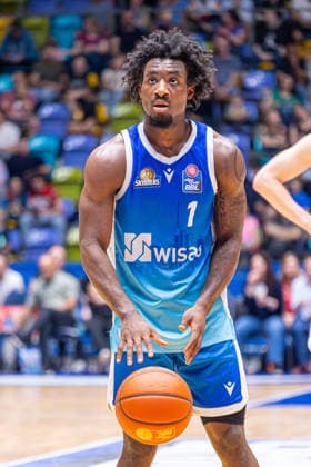 easyCredit Basketball Bundesliga BBL, Frankfurt am Main, Frankfurt Skyliners vs Ratiopharm Ulm, Süwag Energie Arena Frankfurt am Main 10 05 2026 easyCredit Basketball Bundesliga BBL, Frankfurt am Main, Germany 10 05 2026 Isaiah Swope Frankfurt Skyliners, 1 at free throw, Basketball Bundesliga, Game of Frankfurt Skyliners vs Ratiopharm Ulm Süwag Energie Arena Frankfurt am Main Copyright: xBEAUTIFULxSPORTS Freudensteinx