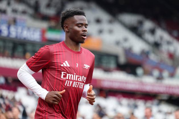 10th May 2026; London Stadium, London, England; Premier League Football, West Ham United versus Arsenal; Bukayo Saka of Arsenal enters the pitch during warm up HenningxvonxJagow