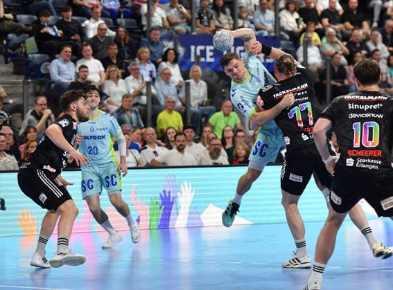 10 05 2026 Handball 1 Bundesliga DAIKIN HBL Season 2025 2026 31 Matchday HC Erlangen Metropolregion Nürnberg HCE VfL Gummersbach OGo xogox Kay Smits 31, VfL Gummersbach Maciej Gebala 77, HC Erlangen HCE