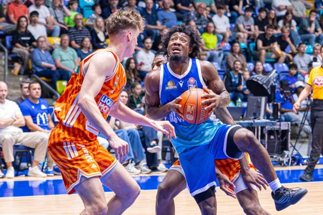 easyCredit Basketball Bundesliga BBL, Frankfurt am Main, Frankfurt Skyliners vs Ratiopharm Ulm, Süwag Energie Arena Frankfurt am Main 10 05 2026 easyCredit Basketball Bundesliga BBL, Frankfurt am Main, Germany 10 05 2026 Isaiah Swope Frankfurt Skyliners, 1 on the ball, Basketball Bundesliga, Match of Frankfurt Skyliners vs Ratiopharm Ulm Süwag Energie Arena Frankfurt am Main Copyright: xBEAUTIFULxSPORTS Freudensteinx