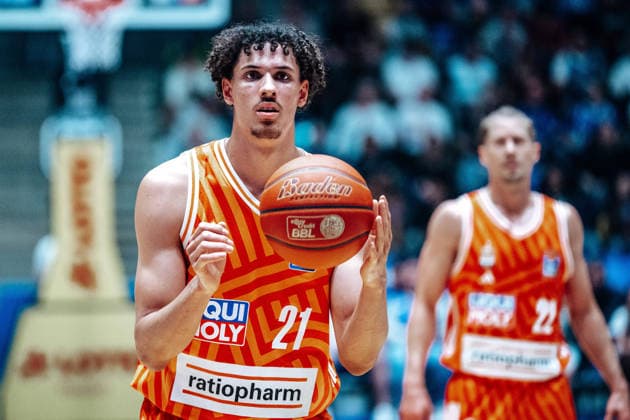 Alec Anigbata ratiopharm Ulm, 21 GER, Skyliners Frankfurt vs ratiopharm Ulm, easyCredit BBL, Bundesliga, Matchday 34, Season 2025 2026 10 05 2026 Eibner Pressefoto Attila Ziga GER, Skyliners Frankfurt vs ratiopharm Ulm, easyCredit BBL, Bundesliga, Matchday 34, Season 2025 2026 10 05 2026 Frankfurt am Main Copyright: xEibner-Pressefotox EP_AZA