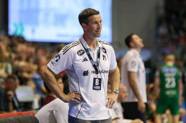 10 05 2026, xgox, Handball Daikin HBL SC Magdeburg Handball Sport Verein Hamburg emspor, v l Torsten Jansen Hamburg, coach disappointed, looks disappointed, disappointed Magdeburg
