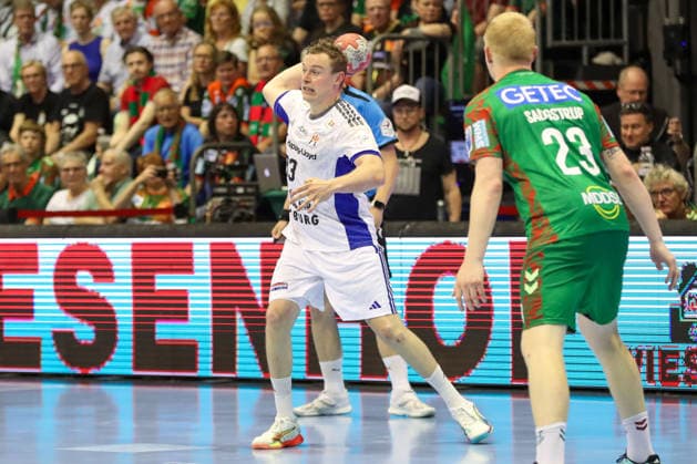 10 05 2026, xgox, Handball Daikin HBL SC Magdeburg Handball Sport Verein Hamburg emspor, v l Moritz Sauter Hamburg, 33 am Ball, plays the ball Magdeburg