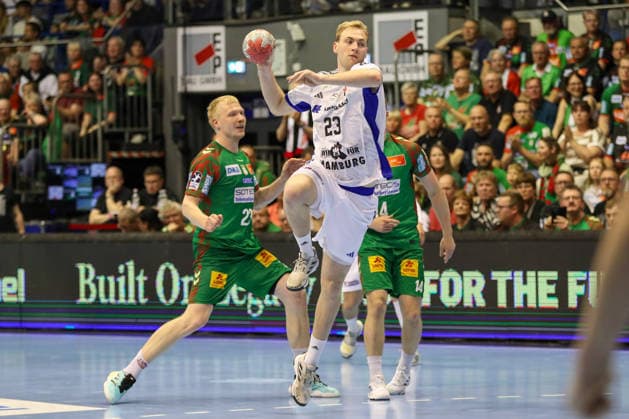 10 05 2026, xgox, Handball Daikin HBL SC Magdeburg Handball Sport Verein Hamburg emspor, v l Einar Olafsson Hamburg, 23 throws goal, Torschuetze, scores goal, Treffer, scores the goal Magdeburg