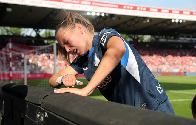 Jill Janssens injured injured Injury Sport Football Soccer 1 Bundesliga Women Women 25 Matchday Season 2025 2026 10 05 2026 1 FC Union Berlin vs TSG Hoffenheim DFL regulations prohibit any use of photographs as image sequences and or quasi video