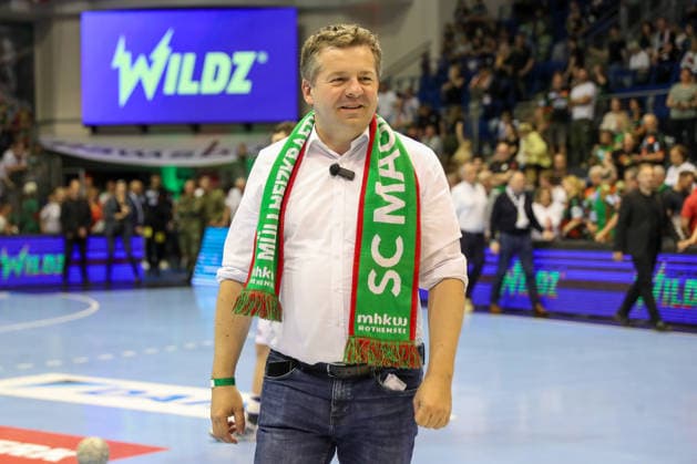 10 05 2026, xgox, Handball Daikin HBL SC Magdeburg Handball Sport Verein Hamburg emspor, v l sven Schulze Minister President, CDU Magdeburg