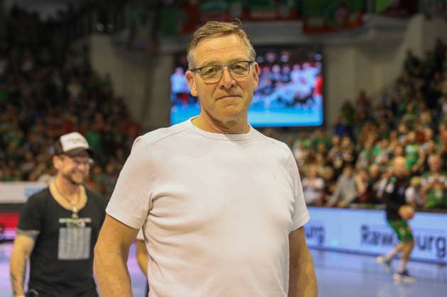 10 05 2026, xgox, Handball Daikin HBL SC Magdeburg Handball Sport Verein Hamburg emspor, v l national coach Alfred Gislason Magdeburg