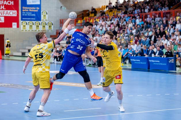 Krefeld, 10 05 2026, Handball, Men, 2 Bundesliga, Matchday 31, 2025 2026 HSG Krefeld Niederrhein HBW Balingen Weilstetten Yonatan Dayan HBW Balingen Weilstetten, 34 on goal throw
