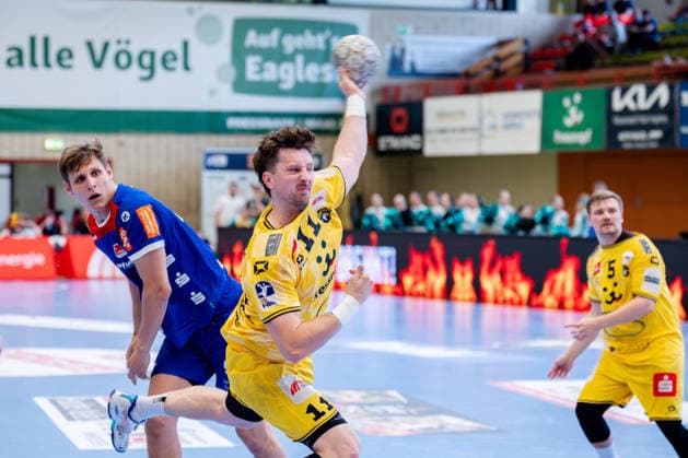 Krefeld, 10 05 2026, Handball, Men, 2 Bundesliga, 31 Matchday, 2025 2026 HSG Krefeld Niederrhein HBW Balingen Weilstetten Lucas Schneider HSG Krefeld Niederrhein, 11 on goal throw