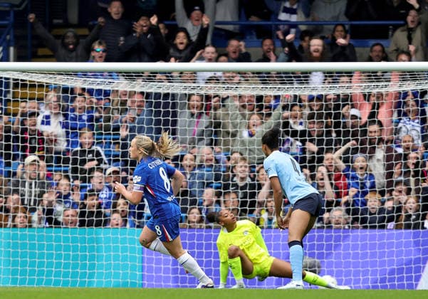 Chelsea Women v Manchester City Women Adobe Womens FA Cup Erin Cuthbert of Chelsea Women celebrates after scoring her sides first goal during the Adobe Womens FA Cup Semi-Final match at Stamford Bridge, London 10 05 2026 UK Newspapers OUT Copyright: xNeilxHolmesx FIL-23413-0007