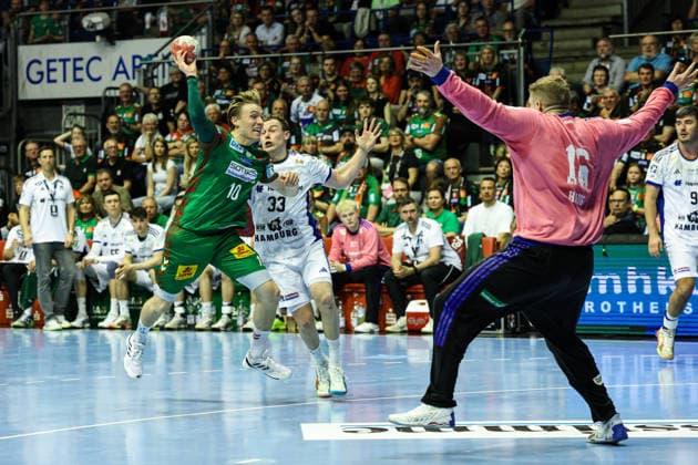 Gisli Kristjansson SC Magdeburg,10 vs Goalkeeper Robin Haug HSV Hamburg,16 Handball Bundesliga Season 2025 2026 SC Magdeburg vs HSV Hamburg at the GETEC Arena in Magdeburg Action,Handball,Germany,10 05 2026