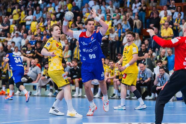 Stefan Bauer HBW Balingen Weilstetten, 99 on the approach to the throw HSG Krefeld Niederrhein vs HBW Balingen Weilstetten, Handball, 2 HBL, Matchday 31, Season 2025 26, 10 05 2026, HSG Krefeld Niederrhein vs HBW Balingen Weilstetten, Handball, 2 HBL, Matchday 31, Season 2025 26, 10 05 2026 Krefeld Copyright: xEibner-Pressefoto LukasxBaldygax EP_LBA