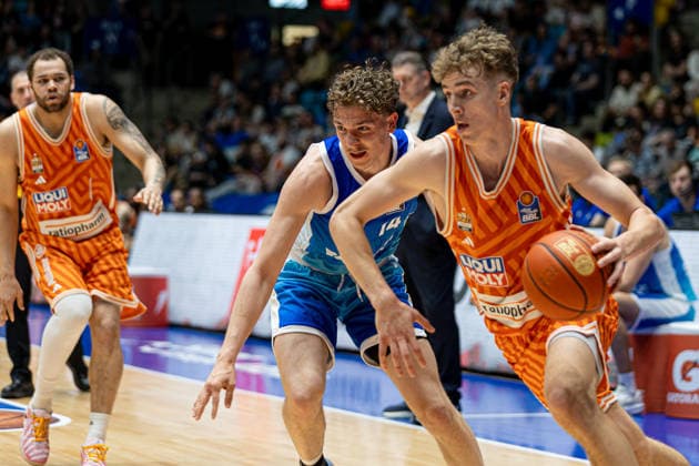 easyCredit Basketball Bundesliga BBL, Frankfurt am Main, Frankfurt Skyliners vs Ratiopharm Ulm, Süwag Energie Arena Frankfurt am Main 10 05 2026 easyCredit Basketball Bundesliga BBL, Frankfurt am Main, Germany 10 05 2026 Ratiopharm Ulm in possession of the ball, Basketball Bundesliga, Match of Frankfurt Skyliners vs Ratiopharm Ulm Süwag Energie Arena Frankfurt am Main Copyright: xBEAUTIFULxSPORTS Freudensteinx