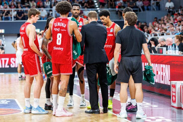 Team, squad, timeout, BMA365 Bamberg Baskets vs Telekom Baskets Bonn, Basketball, easyCredit BBL, Matchday 34, 10 05 2026 BMA365 Bamberg Baskets vs Telekom Baskets Bonn, Basketball, easyCredit BBL, Matchday 34, 10 05 2026 Bamberg Copyright: xEibner-Pressefoto G.xSantemizx EP_EER