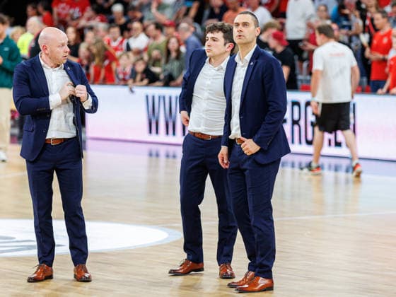 Lionel Bosco Telekom Baskets Bonn, Co Coach , Eduardo Fernandez Galarreta Telekom Baskets Bonn, Co Coach , Marko Stankovic Telekom Baskets Bonn, Coach , end of game, disappointed, disappointment, negative emotions, negative emotion, BMA365 Bamberg Baskets vs Telekom Baskets Bonn, Basketball, easyCredit BBL, Matchday 34, 10 05 2026 BMA365 Bamberg Baskets vs Telekom Baskets Bonn, Basketball, easyCredit BBL, Matchday 34, 10 05 2026 Bamberg Copyright: xEibner-Pressefoto G.xSantemizx EP_EER