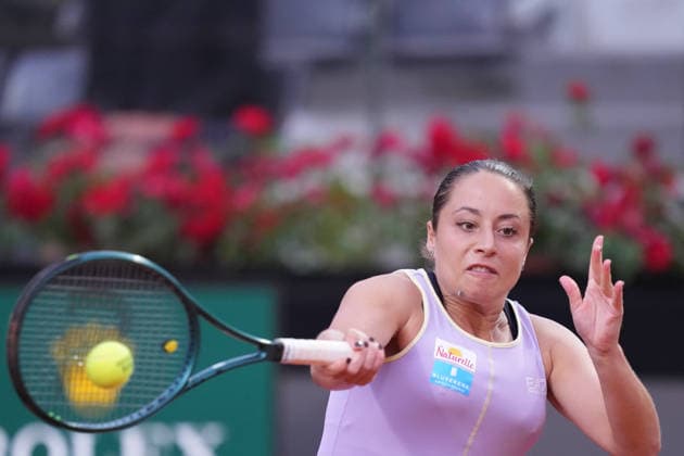 Elisabetta Cocciaretto (ITA) during the match between Elisabetta Cocciaretto (ITA) vs Iga Swiatek (POL) at the Italian Open in Rome, Sunday, May 10, 2026. (Alfredo Falcone LaPresse)  Copyright: xAlfredoxFalcone LaPressex