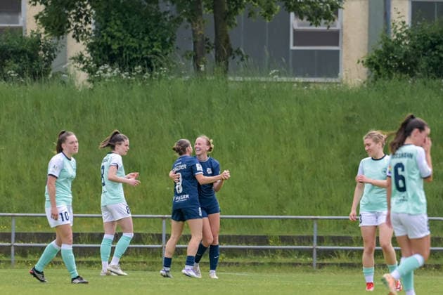 10 05 2026, Football, 2 Womens Bundesliga, 2025 2026, Matchday 25, SG 99 Andernach SC Sand Milena Fischer Sand celebrates her opening goal with Kim Schneider 8 Sand Andernach Stadium Rhineland-Palatinate Germany