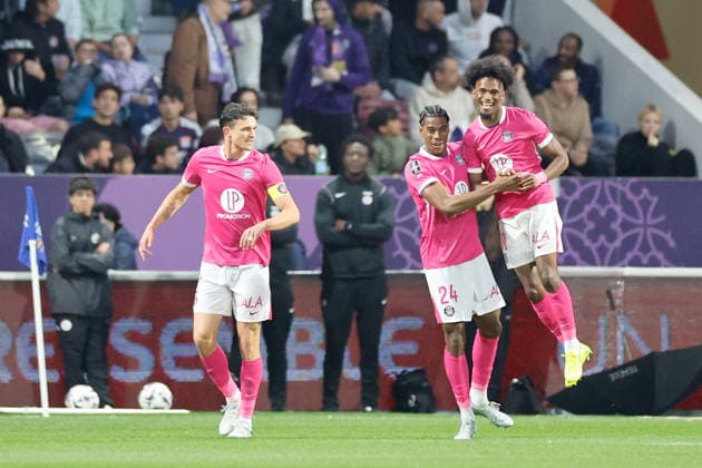 Toulouse FC v Olympique Lyonnais - Ligue 1 McDonald s 02 Rasmus Schmidt NICOLAISEN (tfc) - 10 Yann GBOHO (tfc) - 24 Dayann METHALIE (tfc) during the Ligue 1 McDonald s match between Toulouse and Lyon at Stadium de Toulouse on May 10, 2026 in Toulouse, France. Toulouse France  Copyright: xFEPx 776348387