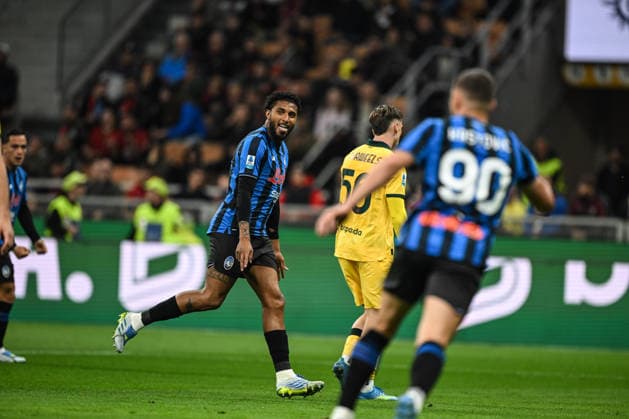 AC Milan v Atalanta BC - Serie A Ederson of Atalanta BC scores a goal during the Italian Serie A football match between AC Milan and Atalanta BC at Giuseppe Meazza San Siro stadium in Milan, Italy, on May 10, 2026. Milano Italy  Copyright: xTizianoxBallabiox originalFilename:ballabio-acmilana260510_np3Is.jpg