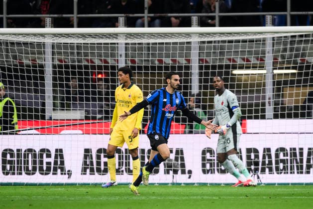 AC Milan v Atalanta BC - Serie A Davide Zappacosta of Atalanta BC celebrates after scoring a goal during the Serie A football match between AC Milan and Atalanta BC. Milan Italy Copyright: xNicolòxCampox